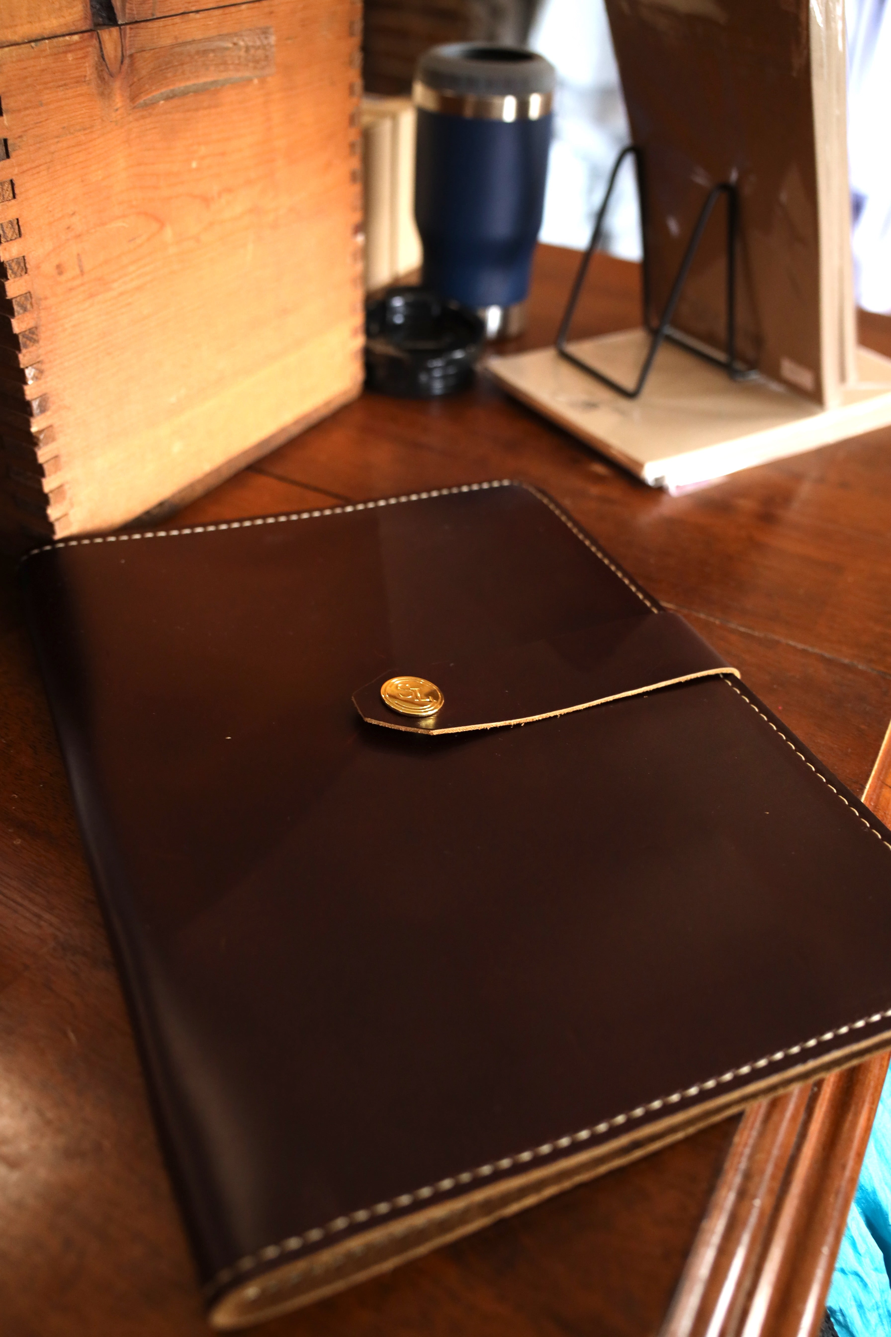 Southern Living - Legal Notepad Holder
